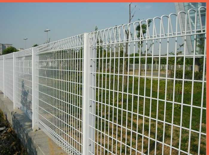 Fencing Wire Mesh Manufacturers/Suppliers/Exporters/Traders in Pune ...